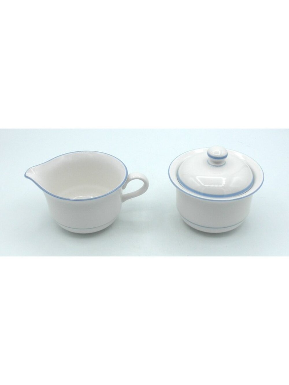 Sky Blue Pinstripes by Lenox Cream & Covered Sugar Bowl Pattern Code: L SKBP